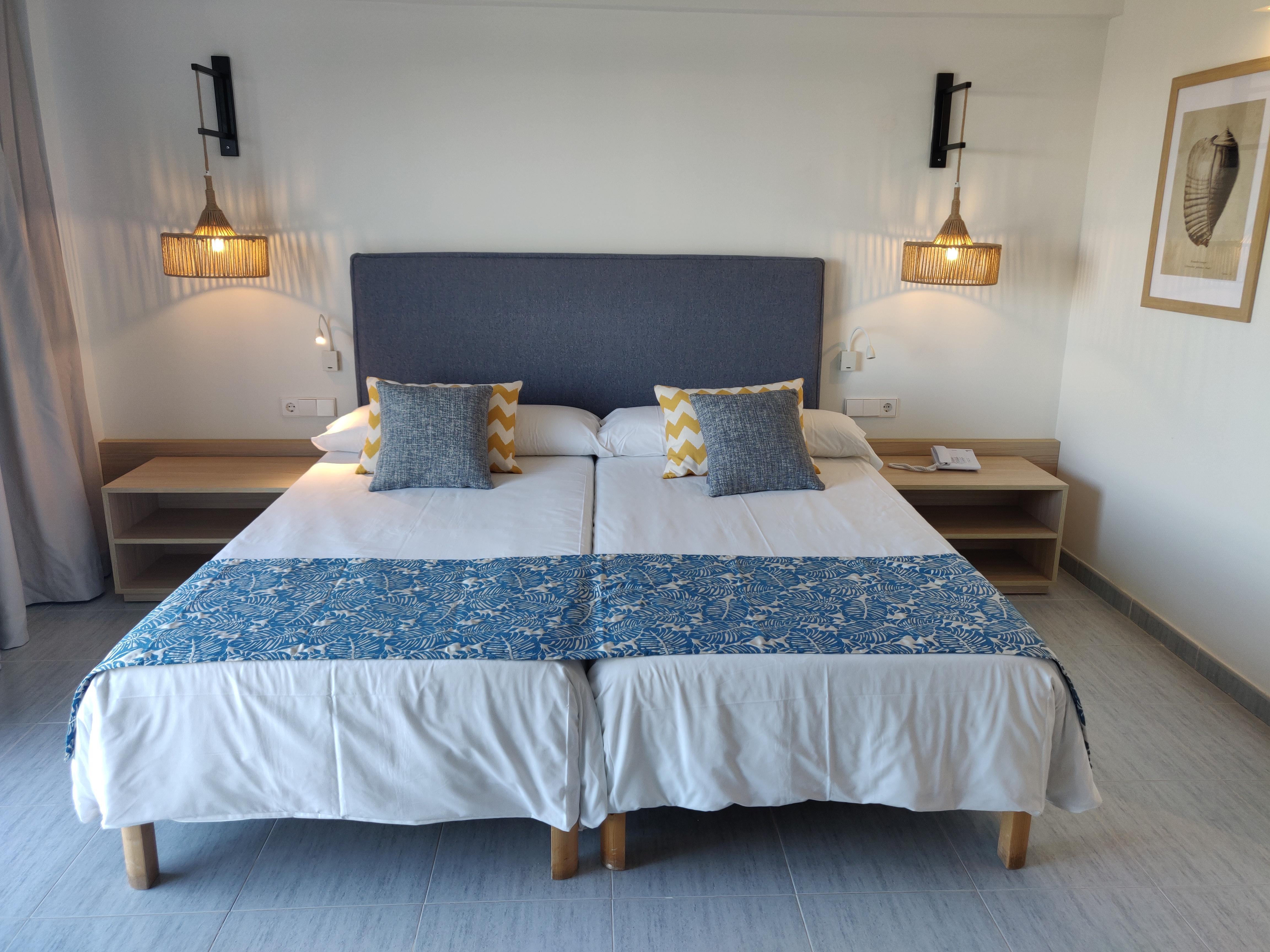 Cabogata Beach Hotel Ретамар Екстер'єр фото A bedroom at the hotel