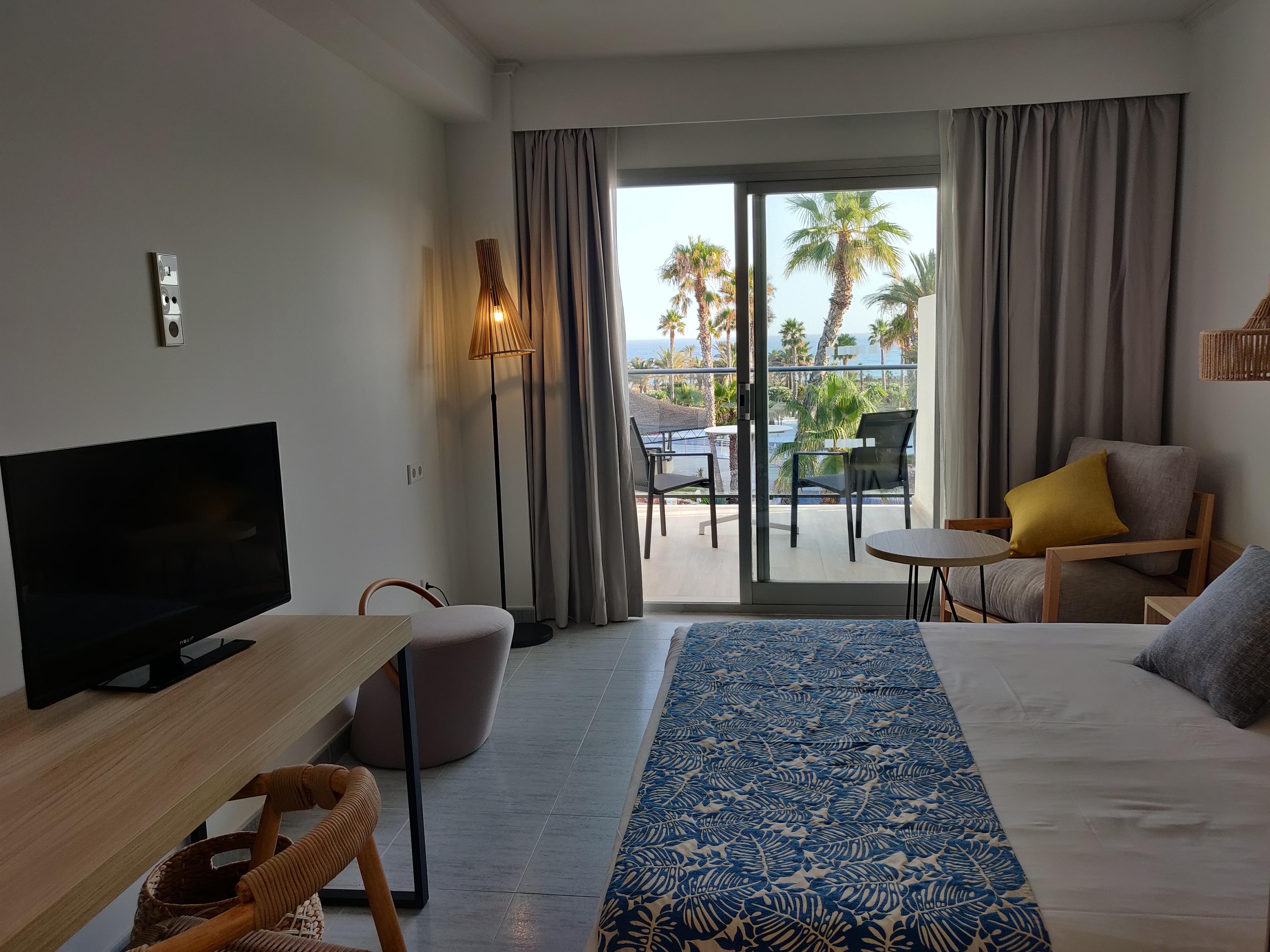 Cabogata Beach Hotel Ретамар Екстер'єр фото A room at the hotel